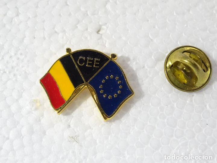 Pins de colecci&oacute;n: PIN DE BANDERAS TURISMO. BANDERA CEE EUROPA Y B&Eacute;LGICA