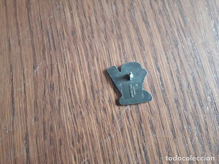 Pins de colecci&oacute;n: pin de Charles Chaplin. - Foto 2