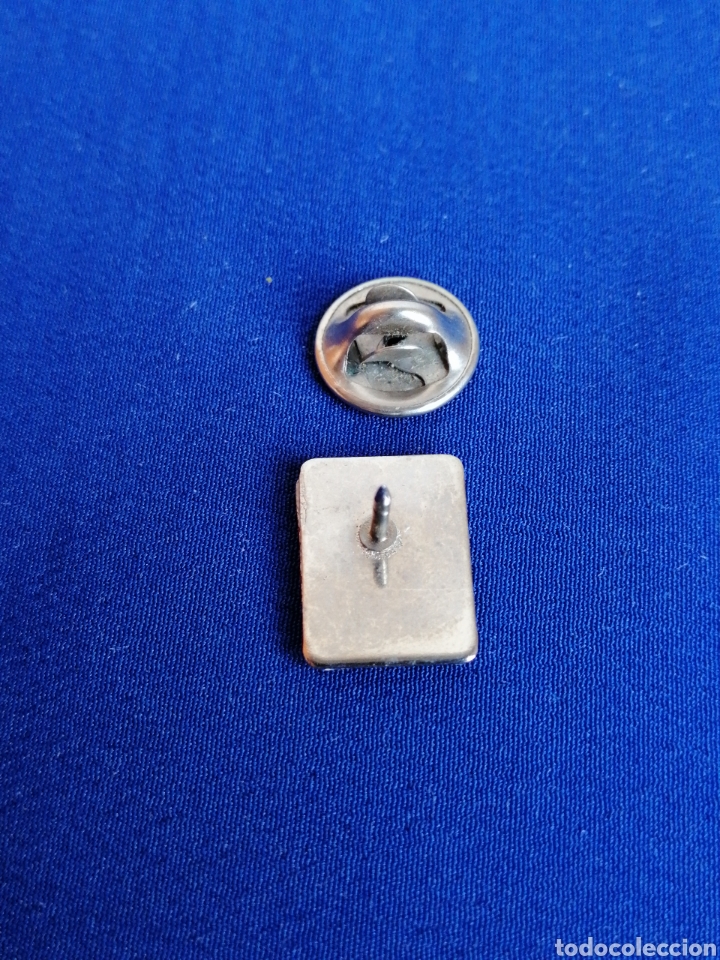 Pins de colecci&oacute;n: RENAULT TRUCKS PIN - Foto 2