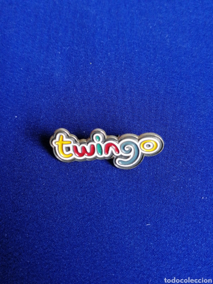 Pins de colecci&oacute;n: RENAULT TWINGO PIN - Foto 1