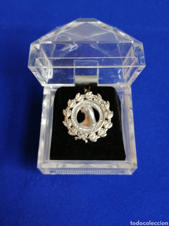 Pins de cole&ccedil;&atilde;o: CLUB COLOMBICULTURA DE RAZA COMUNIDAD VALENCIANA INSIGNIA DE PLATA CON SU CAJA ORIGINAL DE PIN