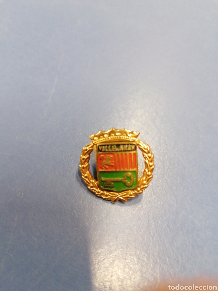 Pins e Spille di collezione: , PIN Valle de Ar&aacute;n Vall d'Aran Pirineo Lleida escudo her&aacute;ldico municipio poblaci&oacute;n