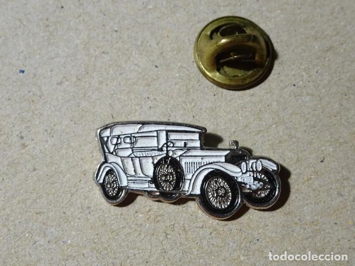 Pins de colecci&oacute;n: PIN DE COCHES MOTOS. COCHE ROLLS ROYCE 1914