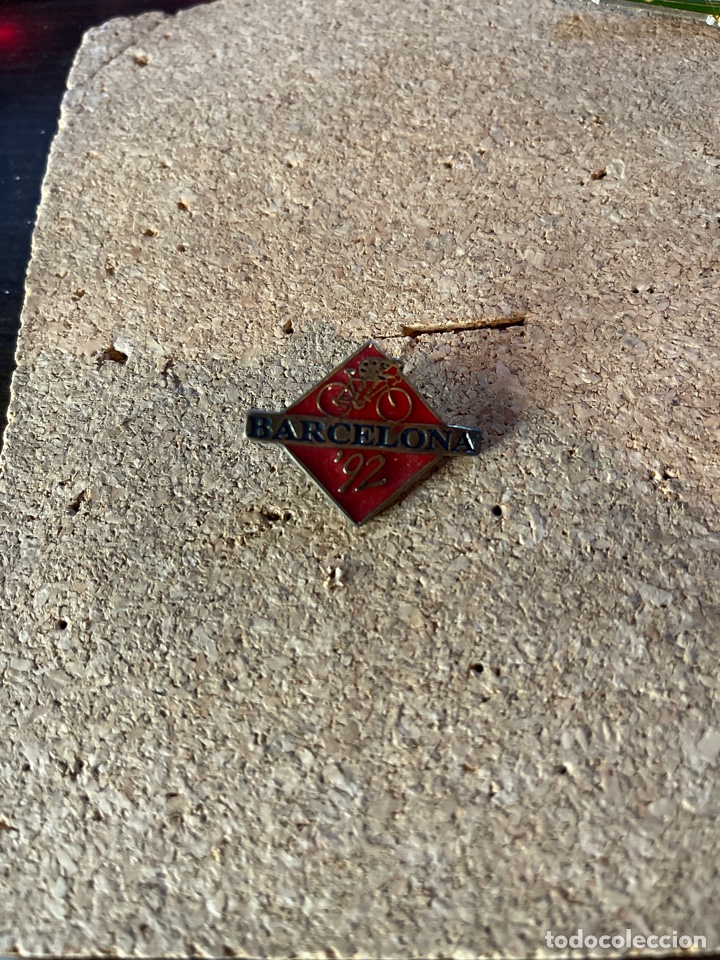 Pins de colecci&oacute;n: pin Barcelona 92 ciclismo