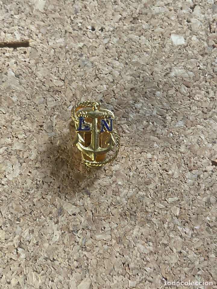 Pins de colecci&oacute;n: Insignia marina - Foto 1