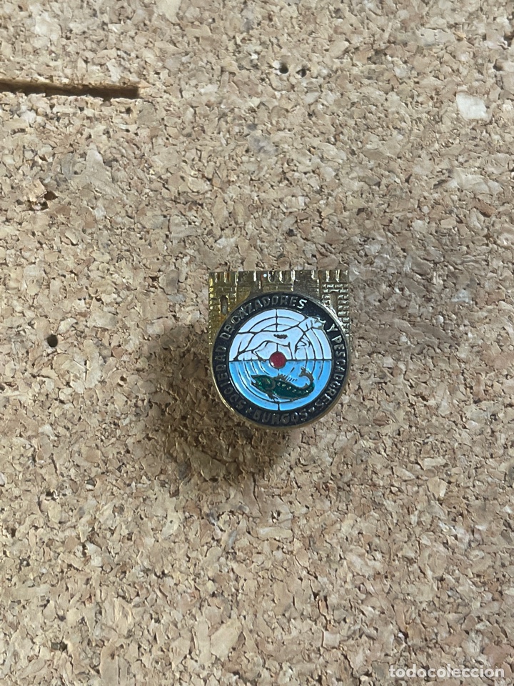 Pins e Spille di collezione: Insignia de solapa sociedad de cazadores y pescadores de burgos