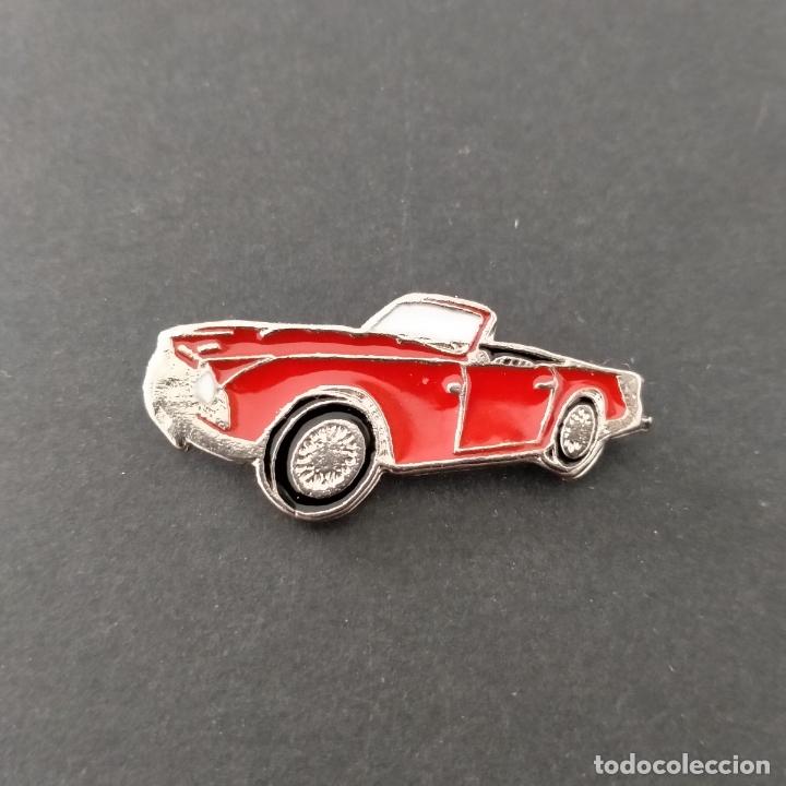 Pins de colecci&oacute;n: Pin triumph tr-4 rojo.... - Foto 1