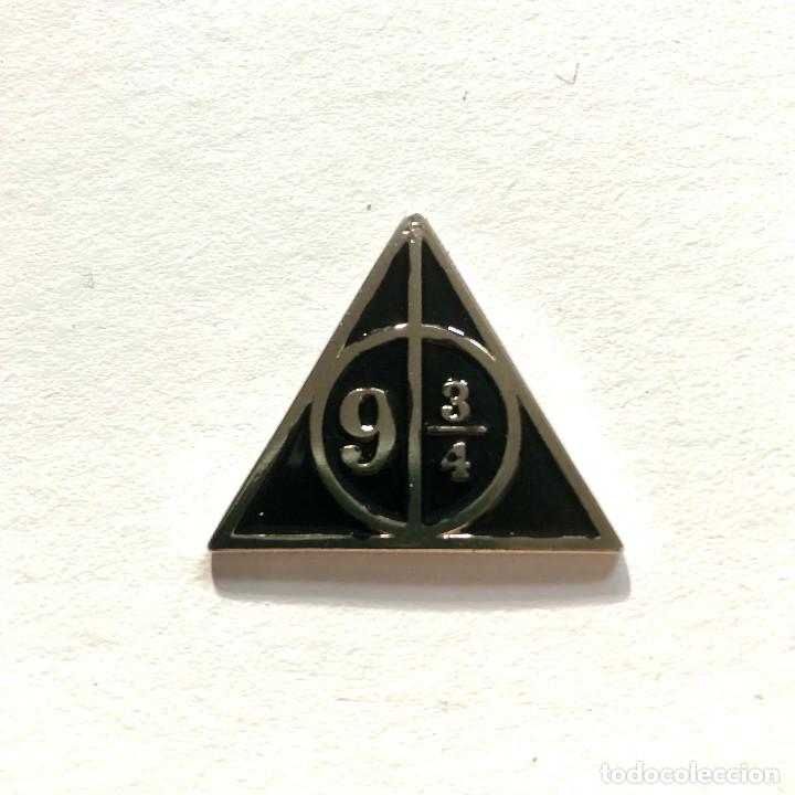 Sammlung von Pins: PIN MET&Aacute;LICO ESMALTADO HARRY POTTER RELIQUIAS DE LA MUERTE 9 3/4