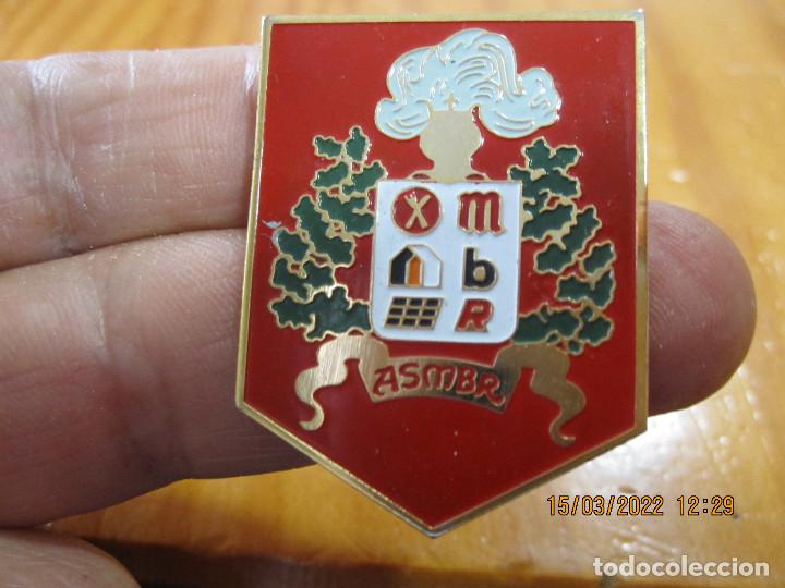 Sammlung von Pins: pin o pins de coleccion A S M B R