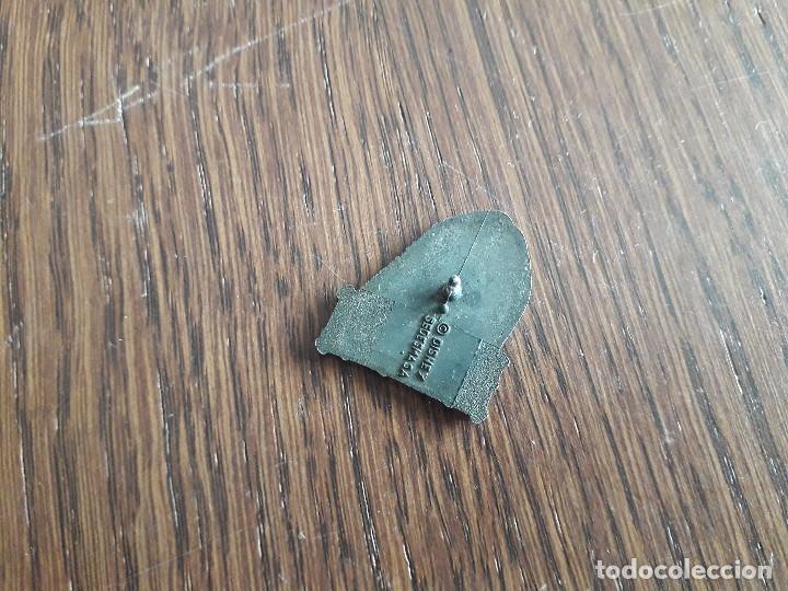 Pins de colecci&oacute;n: pin de Pocahontas, Disney. - Foto 2