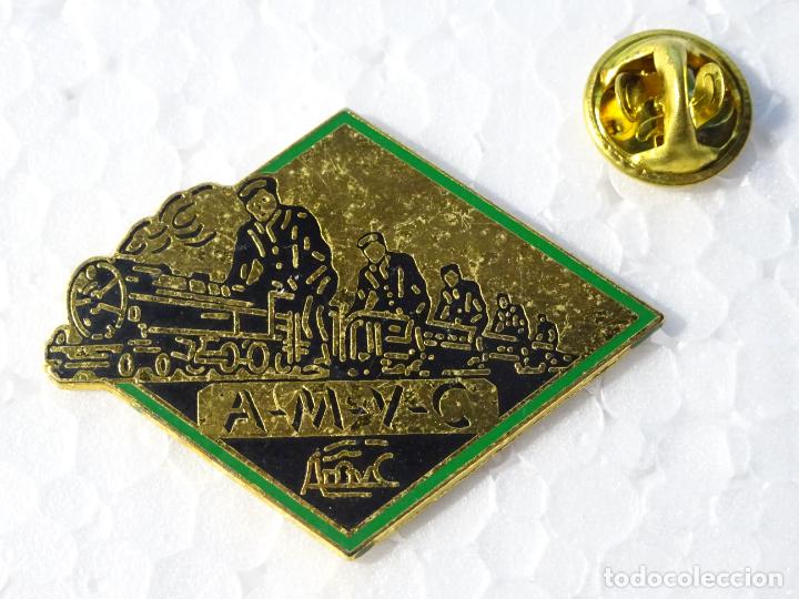 Sammlung von Pins: PIN DE TRENES FERROCARRILES. AMVC TRENES VAGONES FERROVIARIOS
