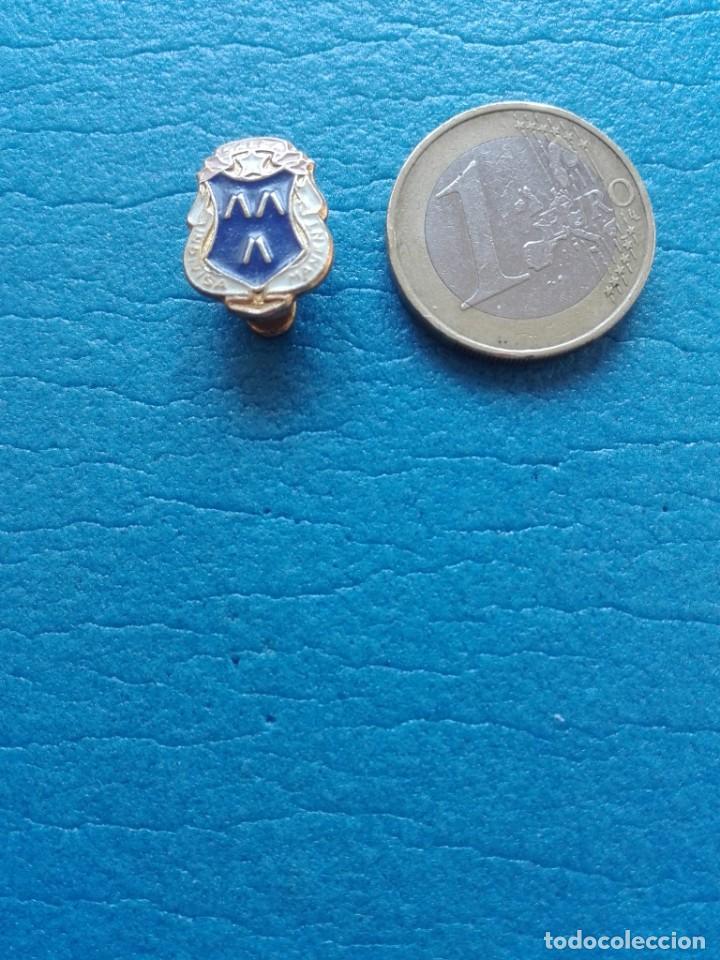 Pins de colecci&oacute;n: SALLA INDIVISA MANET - ANTIGUA INSIGNIA DE SOLAPA ESMALTADA
