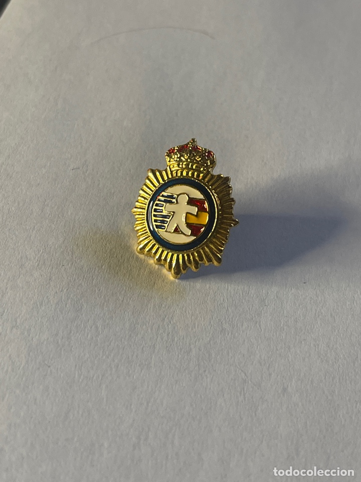 Collection pins: Pin polic&iacute;a nacional