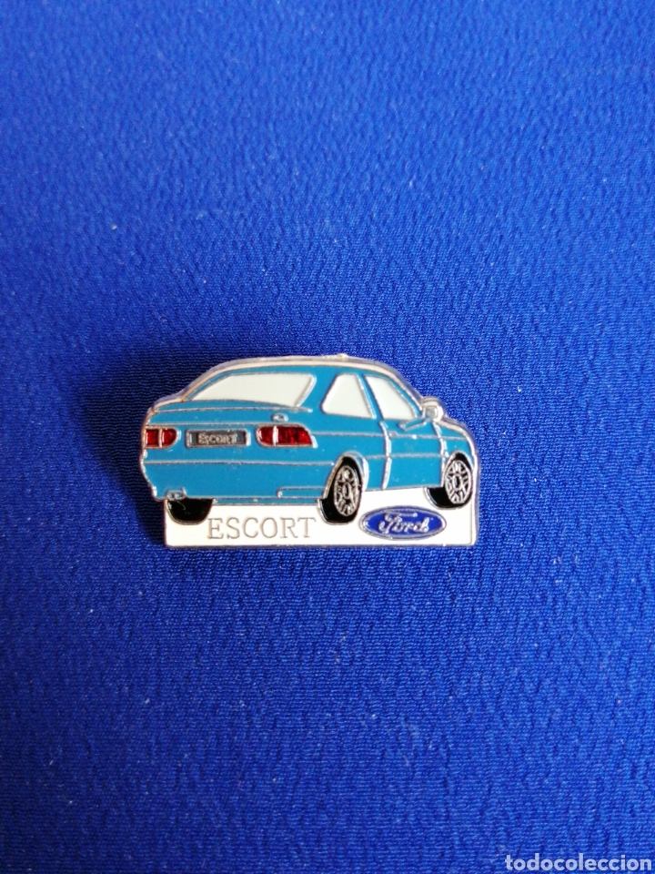 Pins e Spille di collezione: FORD ESCORT PIN