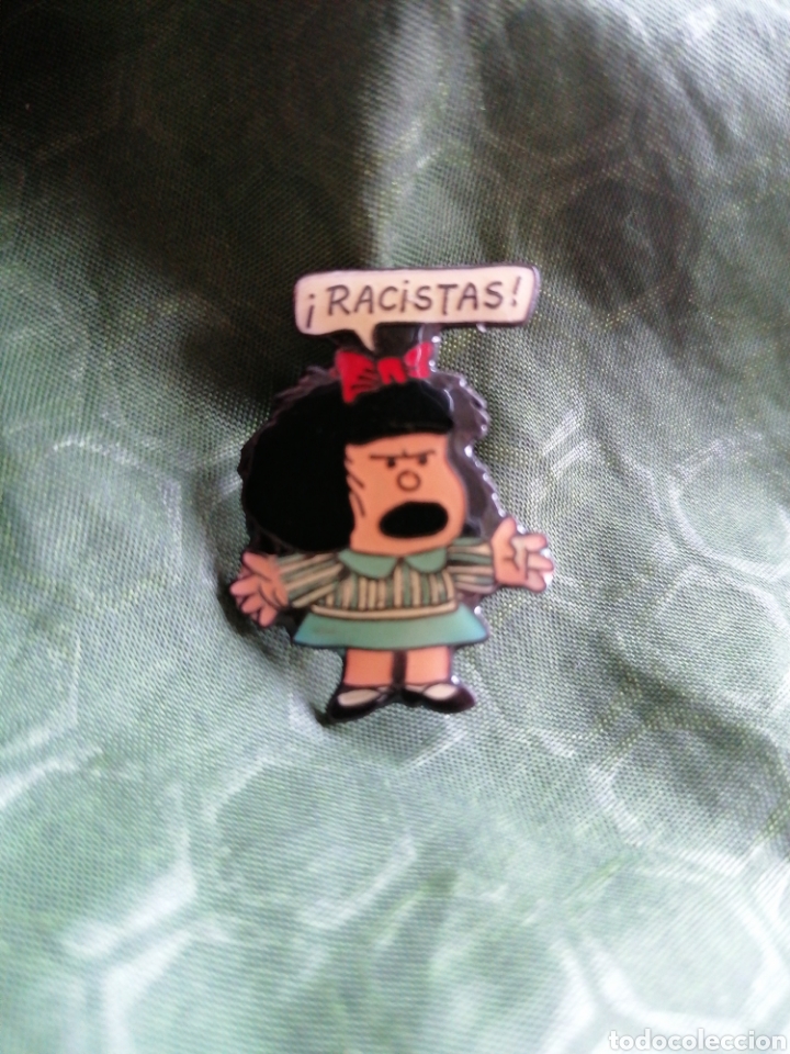 Pins de colecci&oacute;n: PIN dibujos animados c&oacute;mic Mafalda racistas