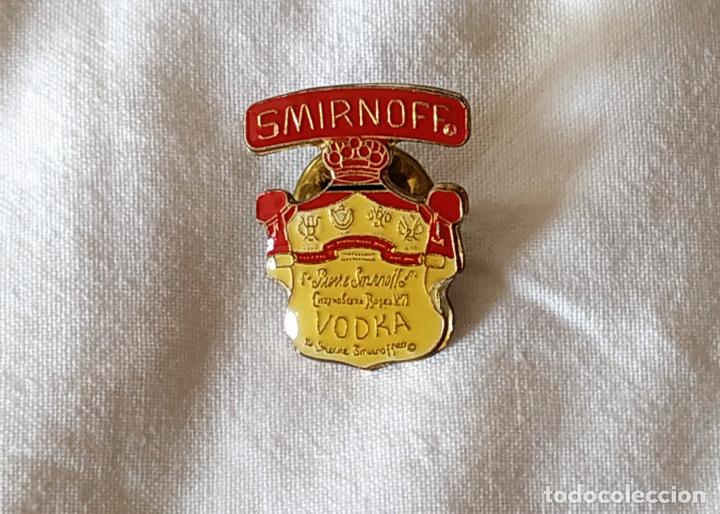 Pin's de collection: Pin de VODKA SMIRNOFF