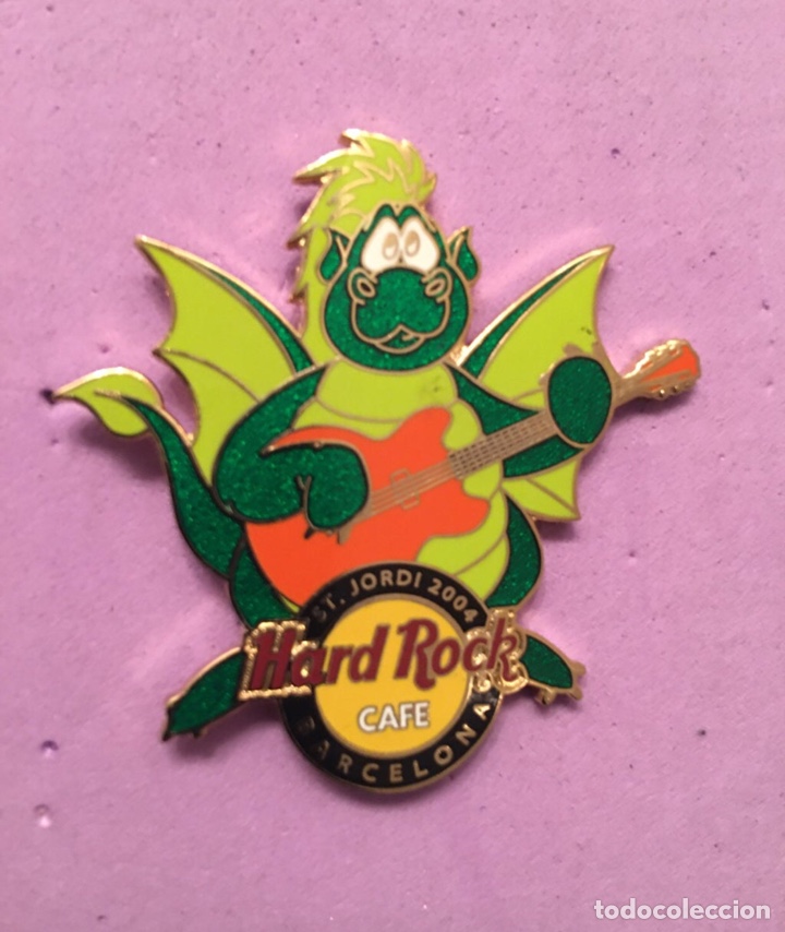 Pin's de collection: Hard Rock Cafe Barcelona - Pin Sant Jordi 2004