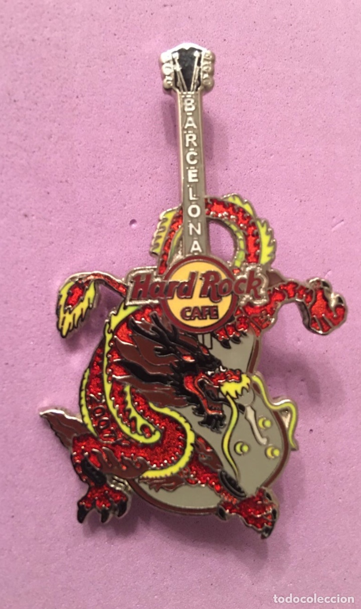 Sammlung von Pins: Hard Rock Cafe Barcelona - Pin Sant Jordi 2007