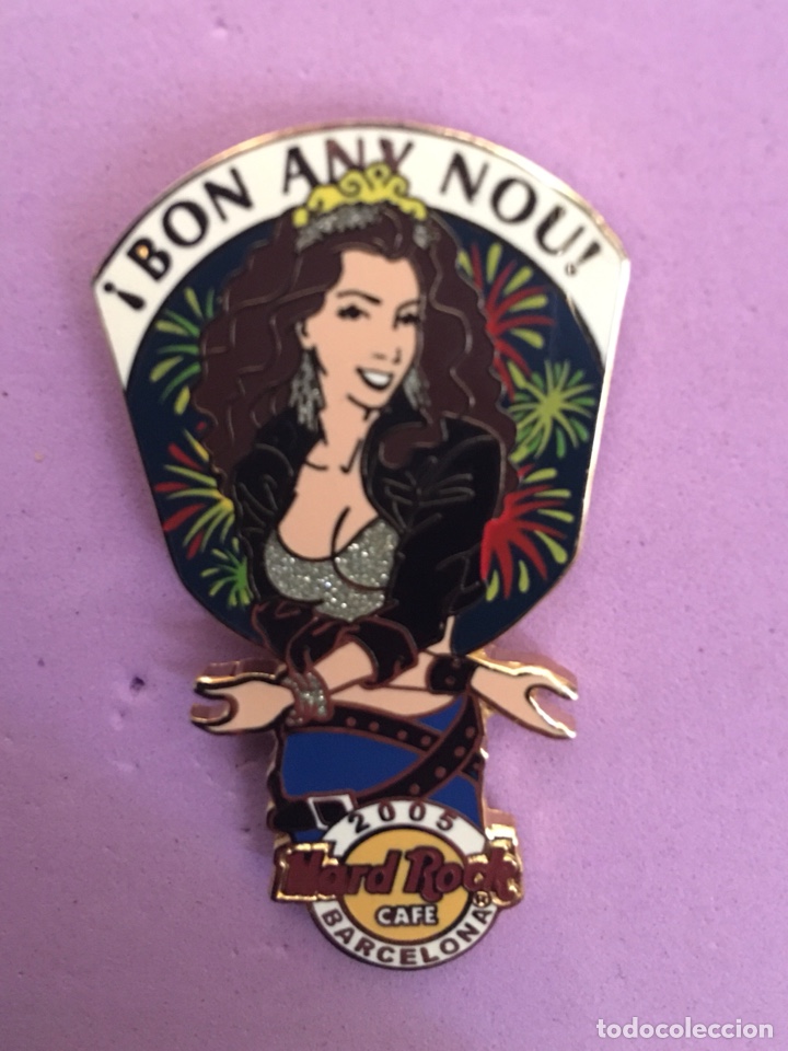 Pins de cole&ccedil;&atilde;o: Hard Rock Cafe Barcelona - Pin Bon Any Nou 2005