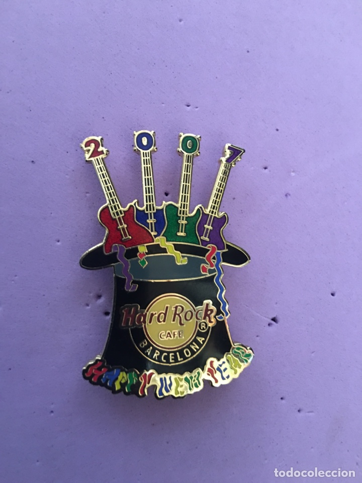 Pin's de collection: Hard Rock Cafe Barcelona - Pin Happy New Year 2007