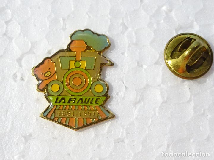 Sammlung von Pins: PIN DE TRENES FERROCARRILES. LOCOMOTORA LA BAULE 1891 1991