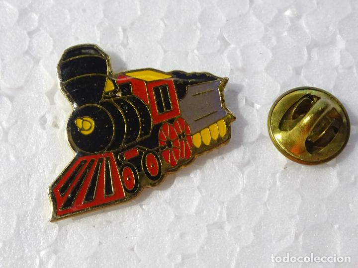 Pin's de collection: PIN DE TRENES FERROCARRILES. LOCOMOTORA VAPOR