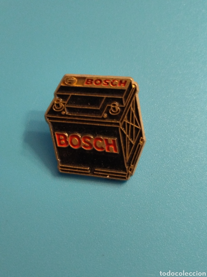 Pin's de collection: PIN BATERIA BOSCH