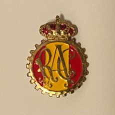Pins de colección: ANTIGUA INSIGNIA REAL AUTOMOVIL CLUB ESPAÑA. Lote 333564083