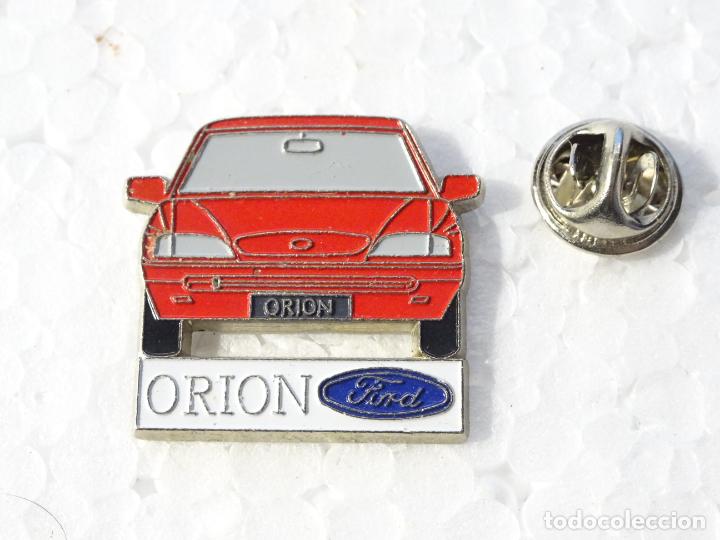 Pins de colecci&oacute;n: PIN DE COCHES MOTOS. COCHE FORD ESCORT