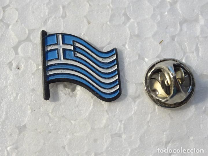 Pins e Spille di collezione: PIN DE BANDERAS TURISMO. BANDERA DE GRECIA