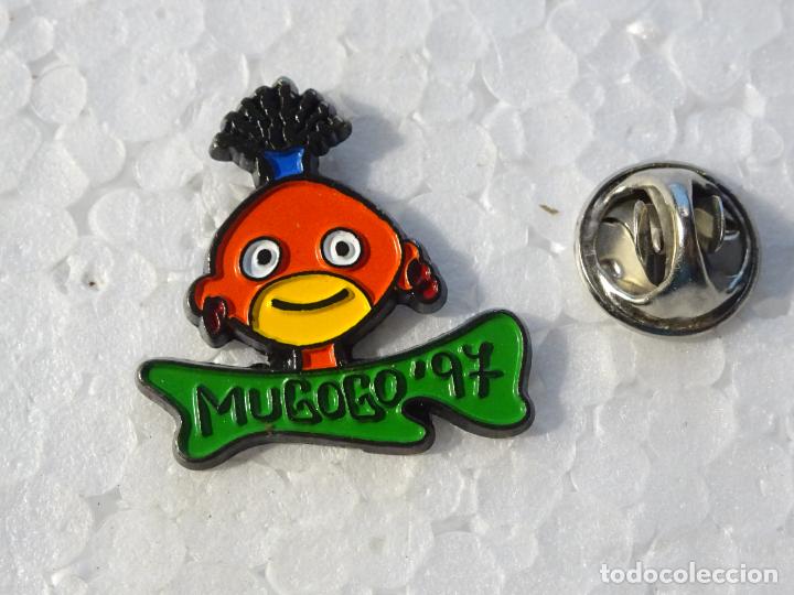 Pins de colecci&oacute;n: PIN MUGOGO 97. PERSONAJE TRIBU AFRICANA &Eacute;TNICA