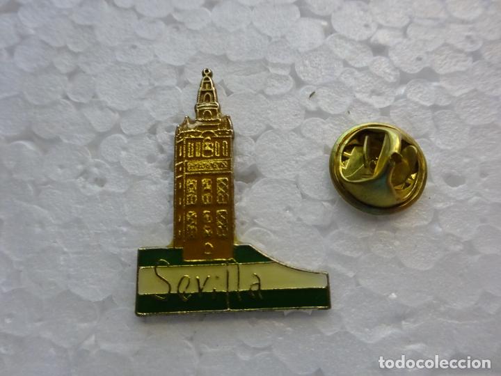 Pins de colecci&oacute;n: PIN DE TURISMO. SEVILLA GIRALDA