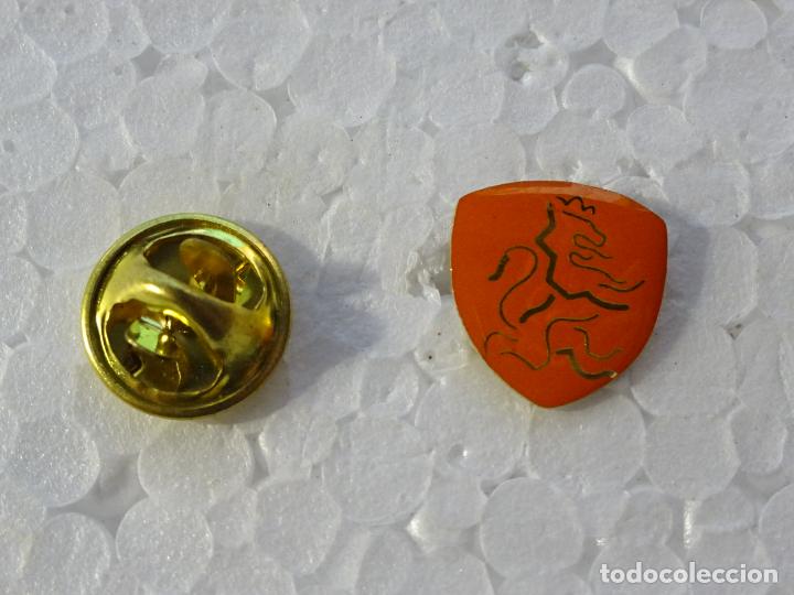 Pins de cole&ccedil;&atilde;o: PIN DE DEPORTES. HOCKEY HIERBA. FEDERACI&Oacute;N SELECCI&Oacute;N DE HOLANDA PAISES BAJOS