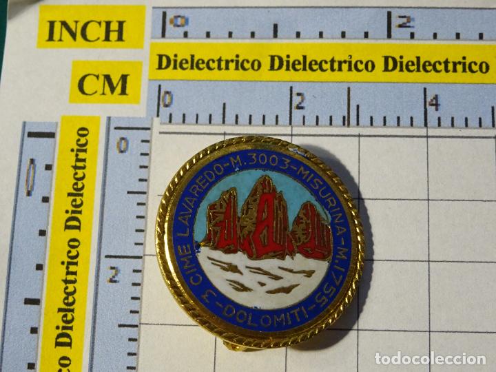 Sammlung von Pins: BROCHE DE TURISMO. DOLOMITAS MONTES LAVAREDO MISURINA. ESCALADORES ALPINISTAS