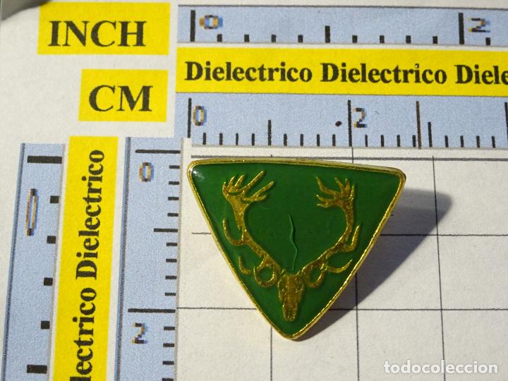 Sammlung von Pins: BROCHE INSIGNIA DE BEBIDAS? LICOR GLENFIDDICH ?. CORNAMENTA CUERNOS
