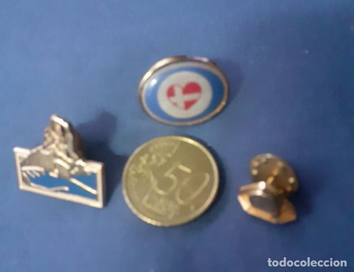 Pins de colecci&oacute;n: Lote de 3 pins de coleccion - Foto 3