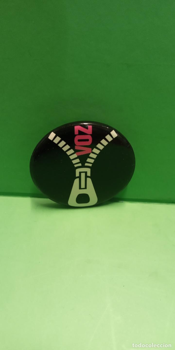 Pins de colecci&oacute;n: BOTON VOZ. MEDIDAS DIAMETRO 3 CM
