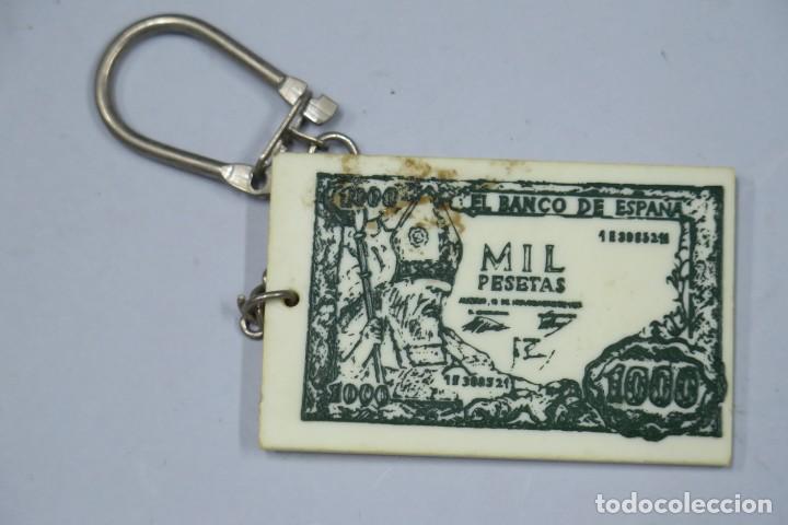 Pin's de collection: LLAVERO. BILLETE 1000 PTAS
