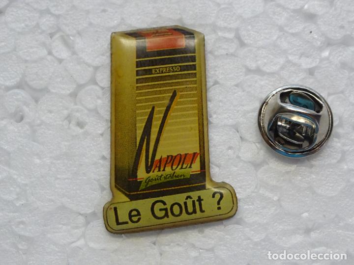 Pins e Spille di collezione: PIN DE BEBIDAS. CAF&Eacute;. PAQUETE CAF&Eacute; EXPRESSO NAPOLI LEGAL