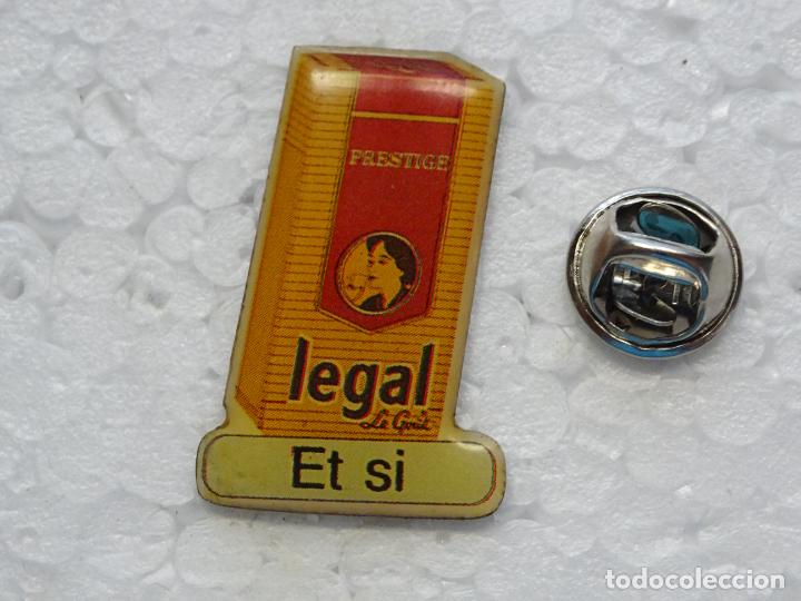 Pin's de collection: PIN DE BEBIDAS. CAF&Eacute;. PAQUETE CAF&Eacute; PRESTIGE LEGAL