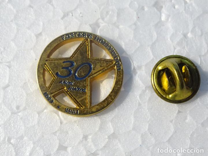 Pins e Spille di collezione: PIN DE BARES RESTAURANTES. 30 A&Ntilde;OS FOSTERS HOLLYWOOD 30 A&Ntilde;OS 1971 2001