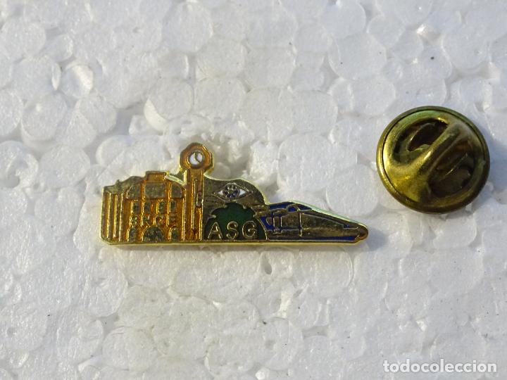 Collection pins: PIN DE TRENES FERROCARRILES. FRANCIA. SNCF ASG