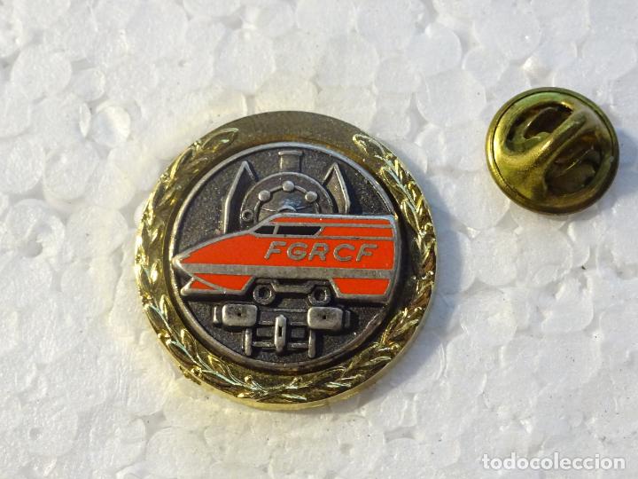 Sammlung von Pins: PIN DE TRENES FERROCARRILES. FRANCIA. FGRCF