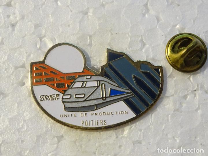 Collection pins: PIN DE TRENES FERROCARRILES. FRANCIA. SNCF UNIDAD PRODUCCI&Oacute;N POITIERS