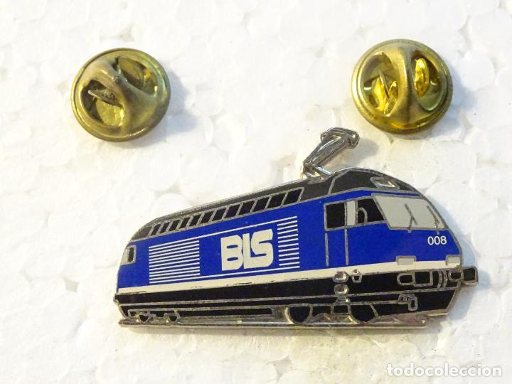 Sammlung von Pins: PIN DE TRENES FERROCARRILES. SUIZA. LOCOMOTORA BLS. DOBLE