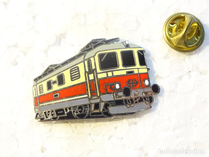 Pins de colecci&oacute;n: PIN DE TRENES FERROCARRILES. SUIZA. LOCOMOTORA. ESMALTADO