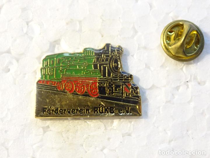 Sammlung von Pins: PIN DE TRENES FERROCARRILES. SUIZA. LOCOMOTORA F&Ouml;RDERVEREIN R&Uuml;KB