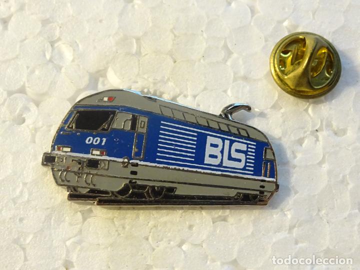 Collection pins: PIN DE TRENES FERROCARRILES. SUIZA. LOCOMOTORA BLS 001