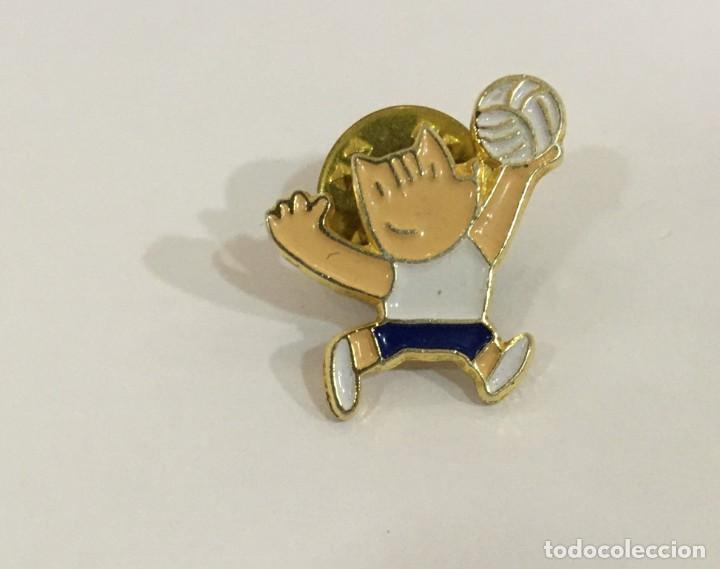 Pins de colecci&oacute;n: PIN MASCOTA OFICIAL JUEGOS OL&Iacute;MPICOS JJ.OO BARCELONA 92 - COBI VOLEIBOL