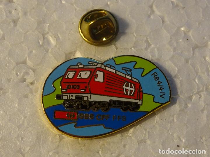Collection pins: PIN DE TRENES FERROCARRILES. SUIZA. LOCOMOTORA CFF FFS SBB RE 4/4